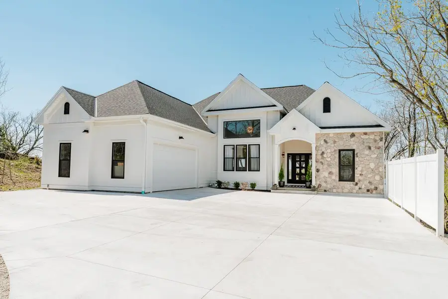 1835 Davies DRIVE, Summit, WI 53066 - #2