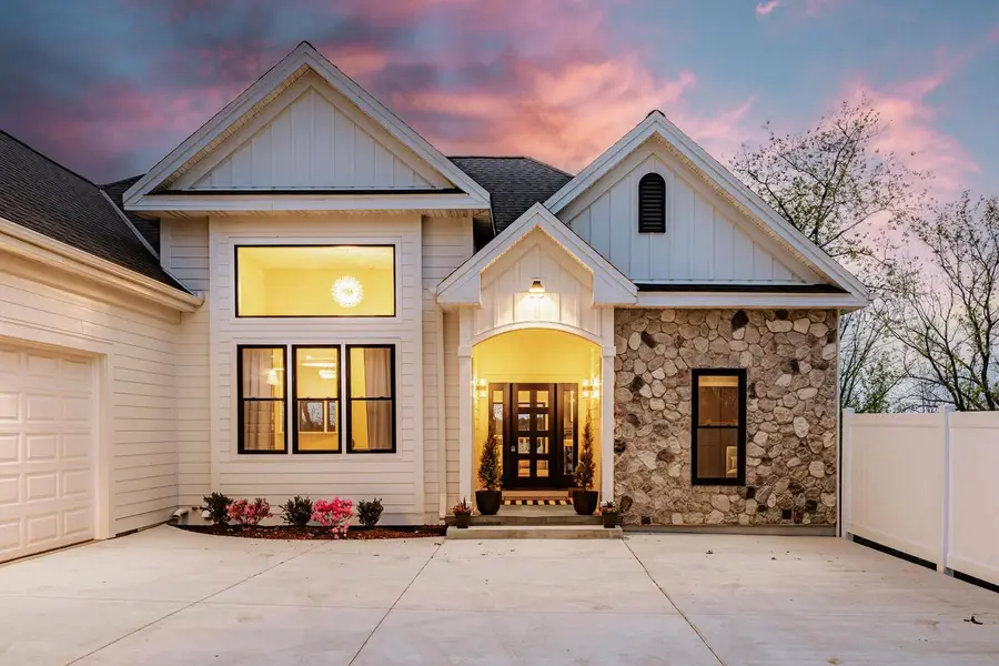 1835 Davies DRIVE, Summit, WI 53066 - #3