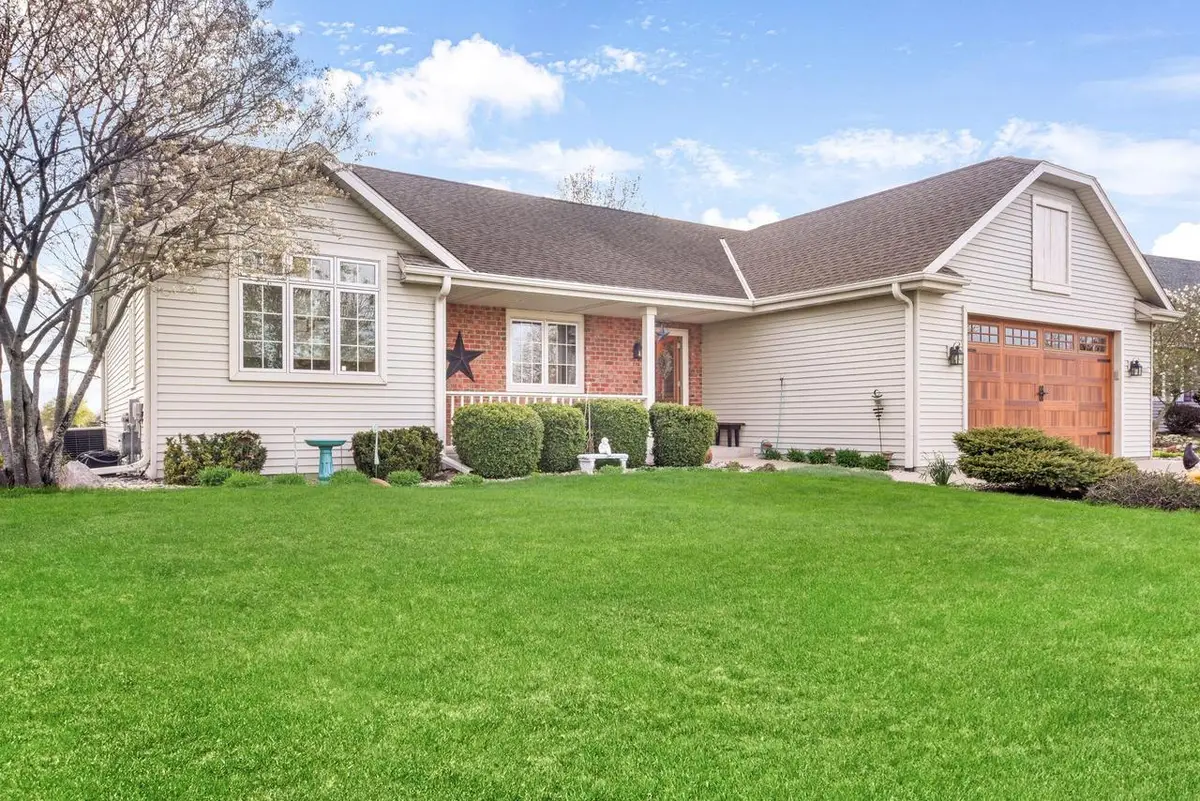 1251 Chippewa DRIVE, Hartford, WI 53027 - #1