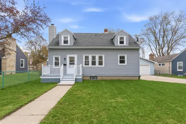 1006 13th AVENUE, Grafton, WI 53024