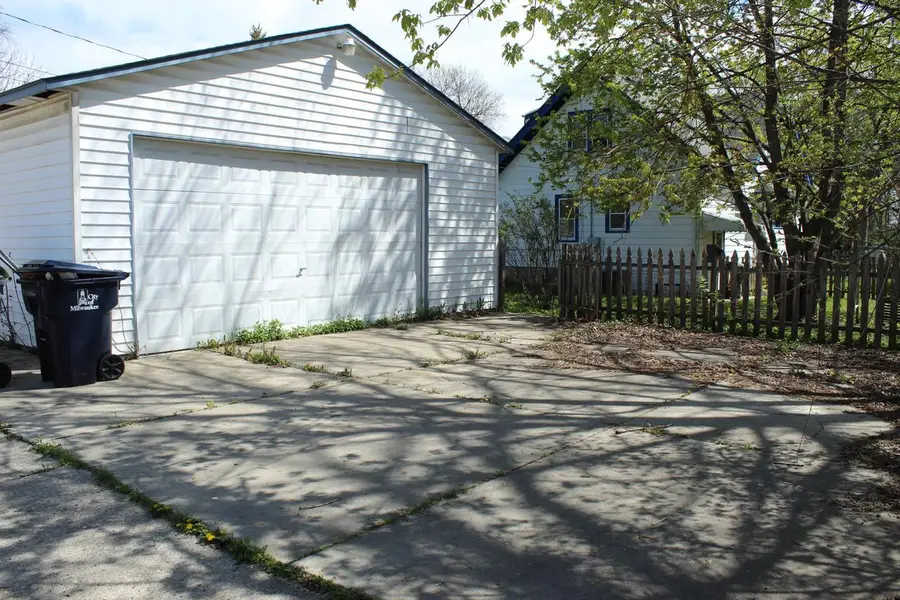 4831 70th STREET, Milwaukee, WI 53218 - #2