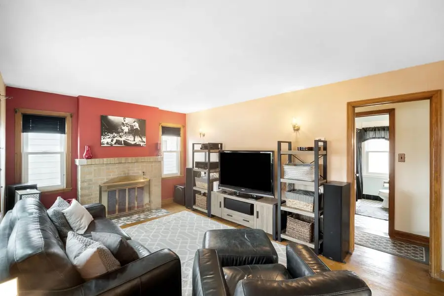800 Menomonee AVENUE, South Milwaukee, WI 53172 - #3