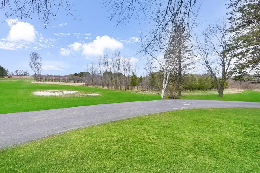 6909 Townline ROAD, West Bend, WI 53090 - #2