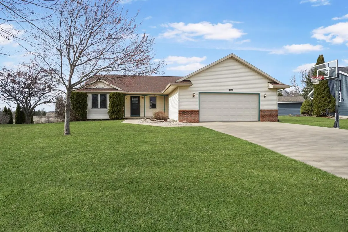 206 Sunset COURT, Mayville, WI 53050 - #1