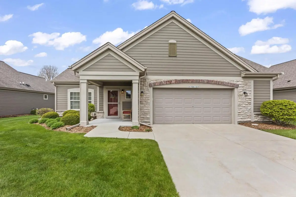 W179N11507 Blackstone CIRCLE, Germantown, WI 53022 - #1