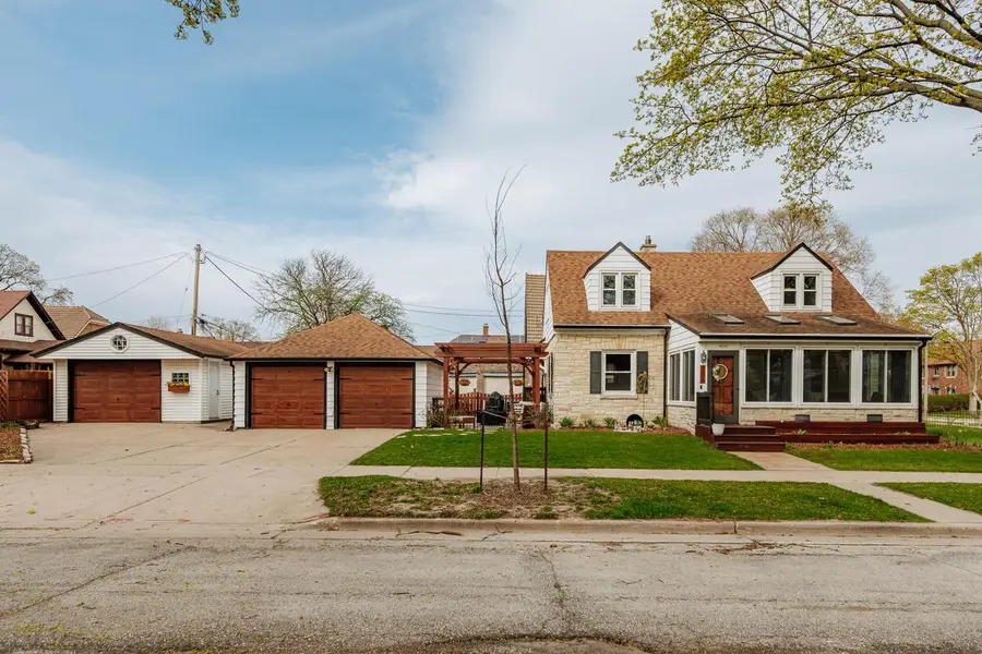 4808 Sunnyside DRIVE, Milwaukee, WI 53208 - #2