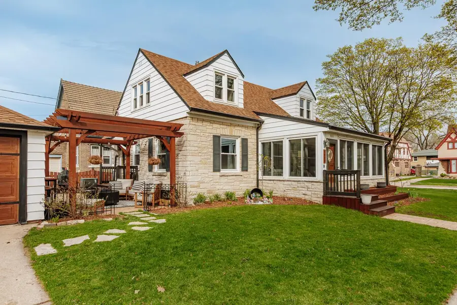 4808 Sunnyside DRIVE, Milwaukee, WI 53208 - #3