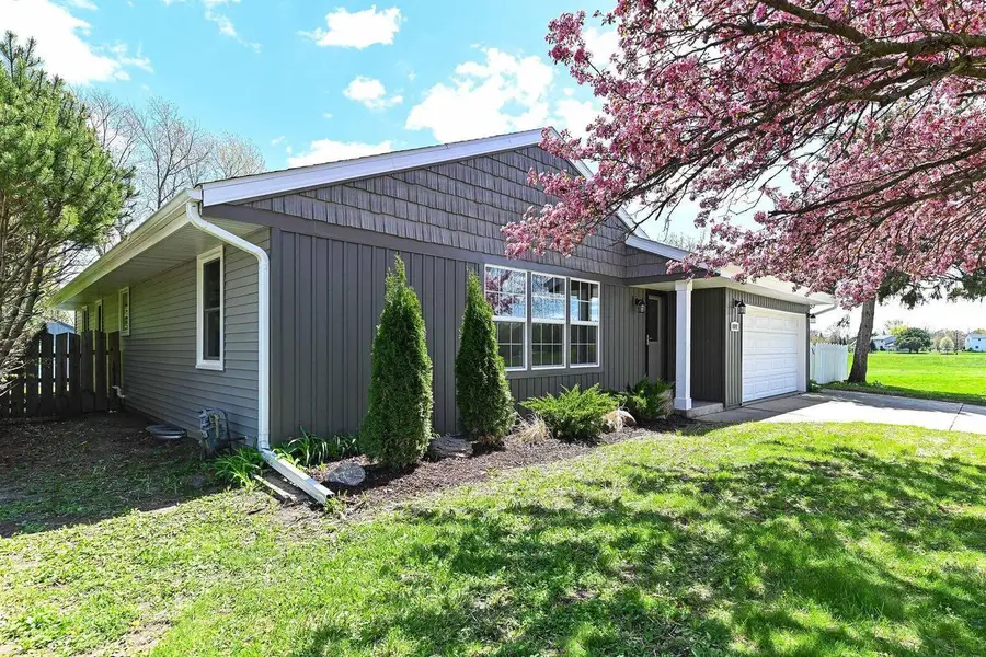 8122 Wake Forest DRIVE, Oak Creek, WI 53154 - #3