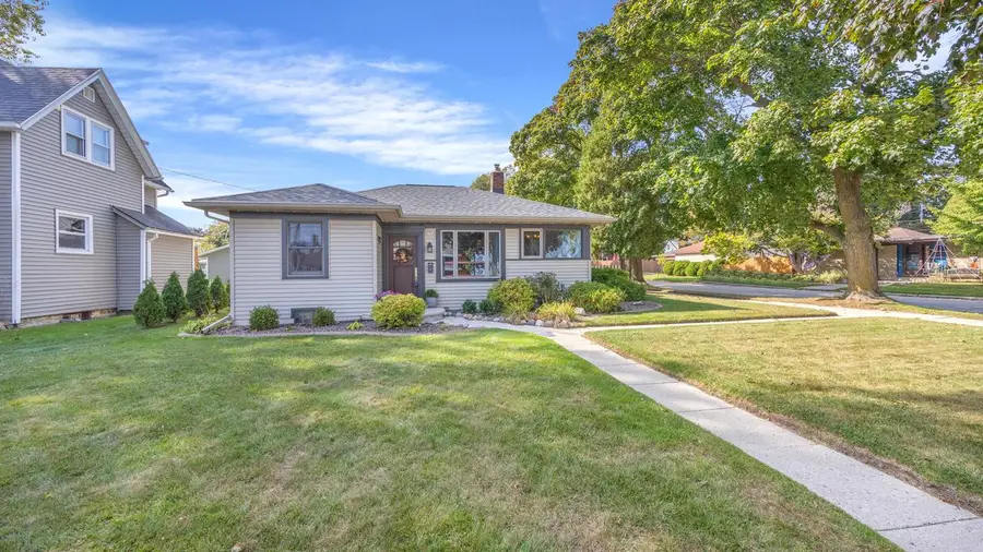 2504 Lakeshore DRIVE, Sheboygan, WI 53081 - #3