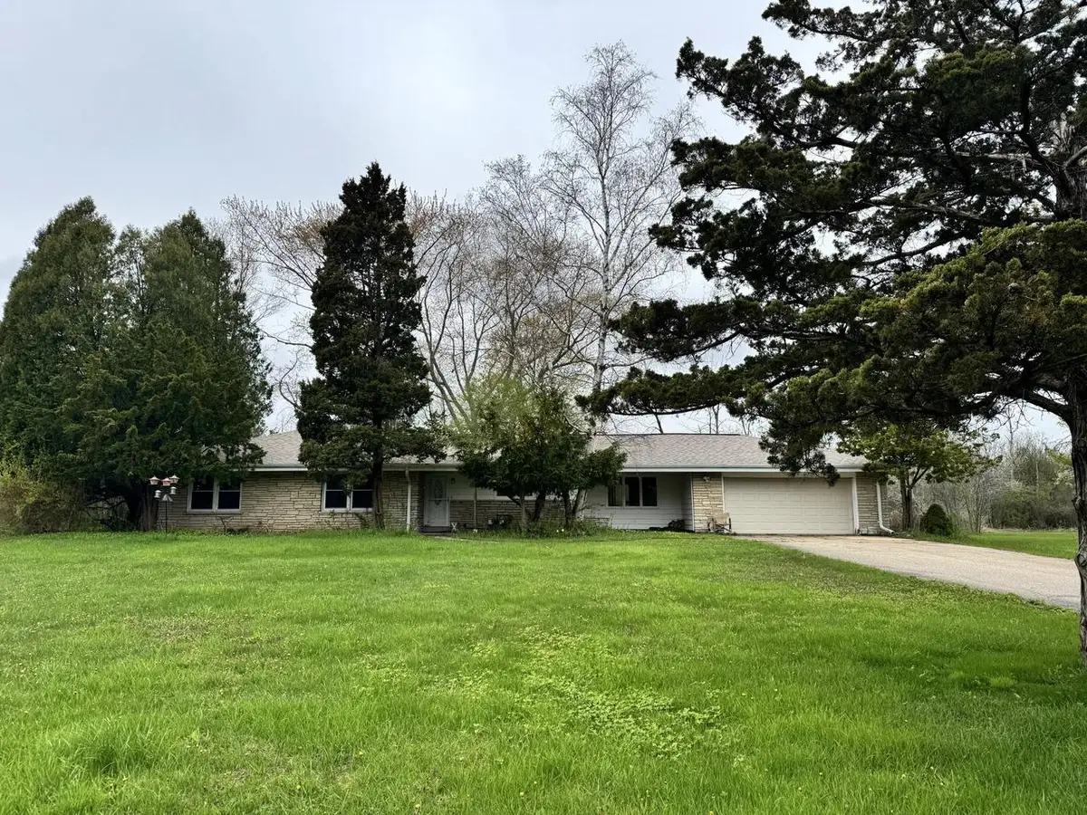 8665 Hawthorne ROAD, Milwaukee, WI 53217 - #1