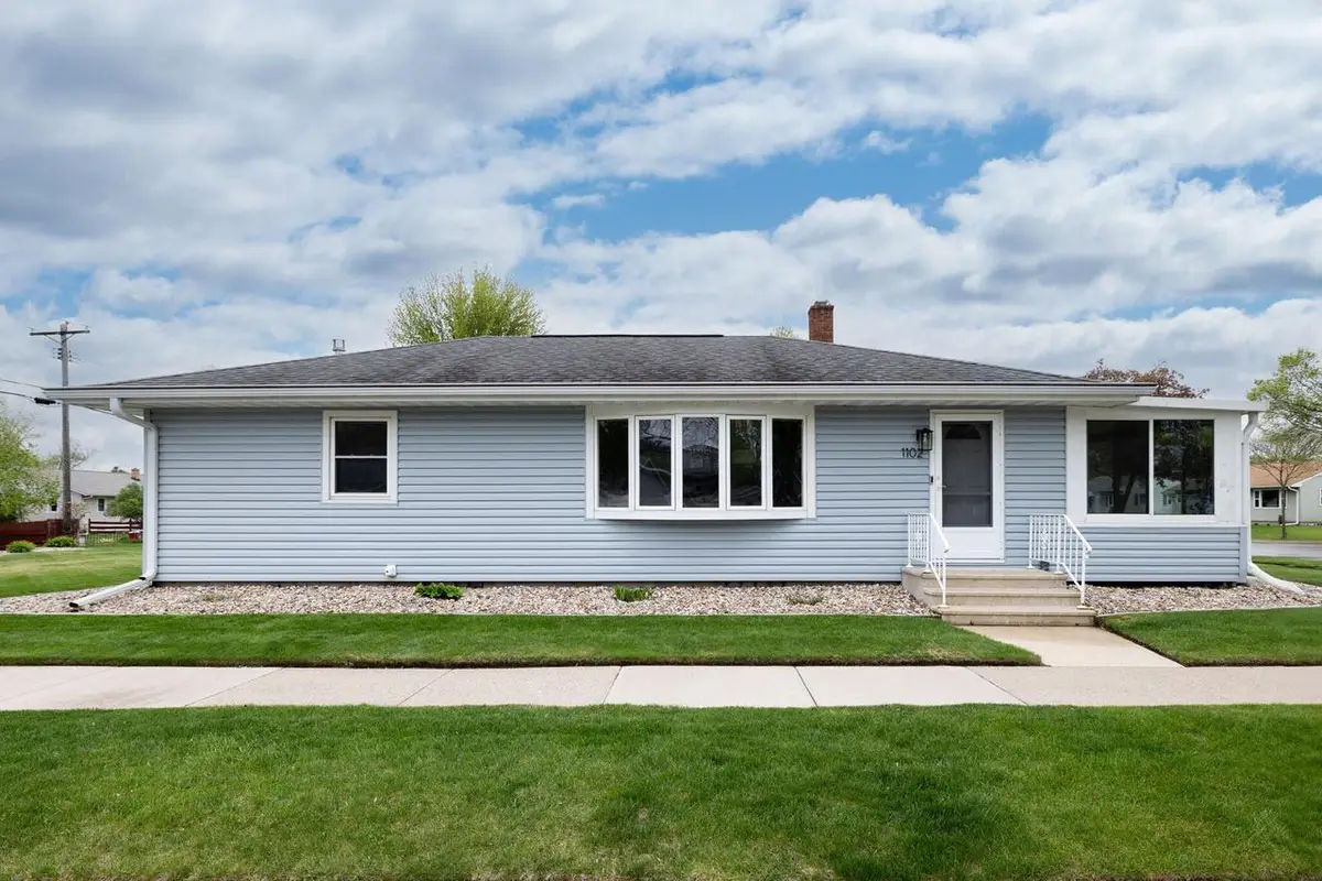 1102 Lake STREET, Onalaska, WI 54650 - #1