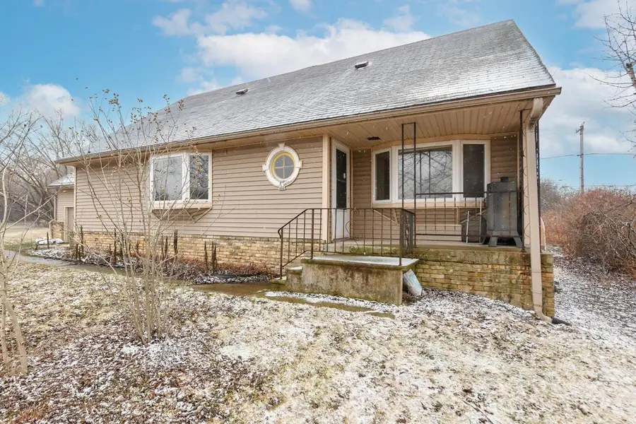 9335 County Line ROAD #9325, Milwaukee, WI 53224 - #2