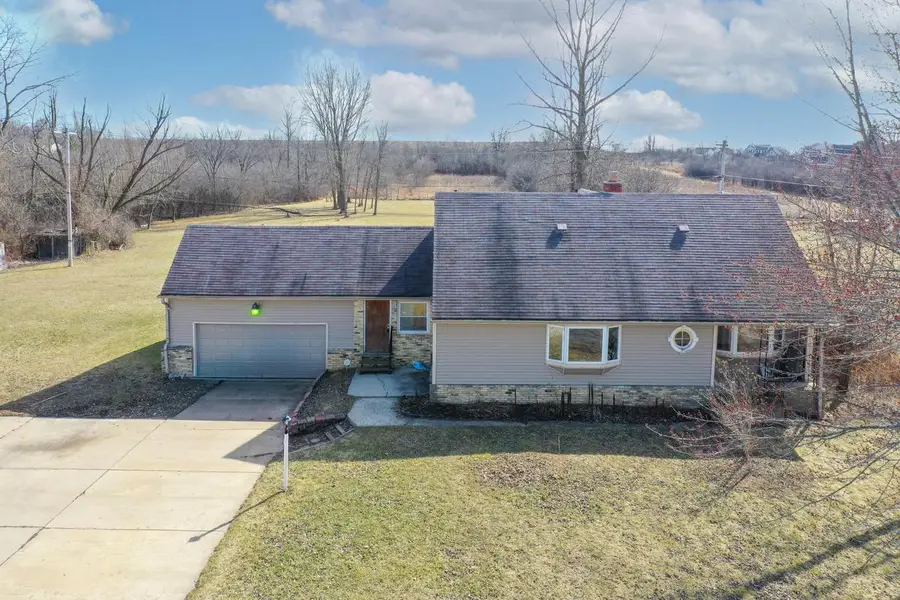 9335 County Line ROAD #9325, Milwaukee, WI 53224 - #3