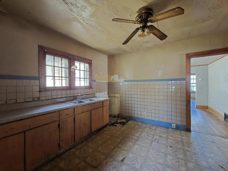 3908 25th STREET, Milwaukee, WI 53206 - #2
