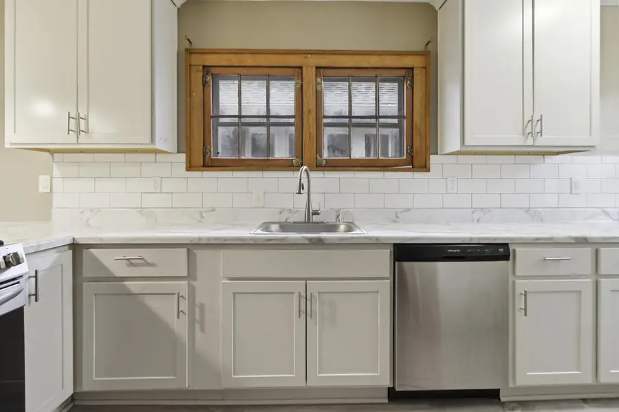 2432 55th STREET, Milwaukee, WI 53210 - #3