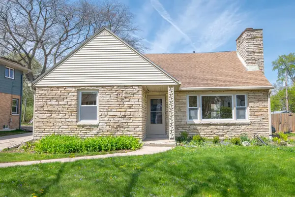 8031 Whitney ROAD, Fox Point, WI 53217