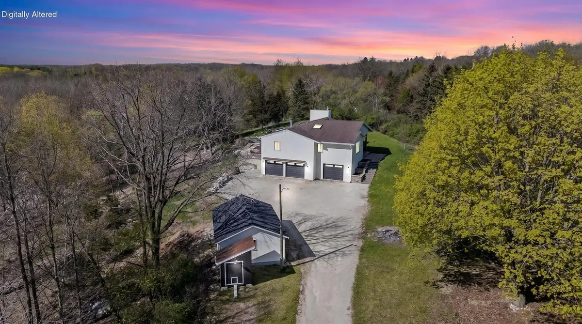 921 Tuscola LANE, West Bend, WI 53095 - #1