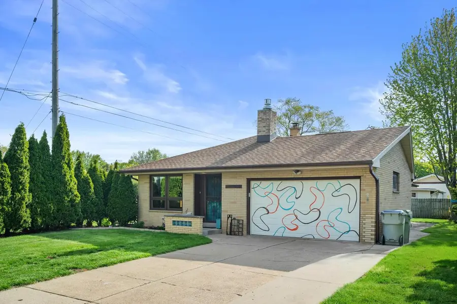 3334 Argonne DRIVE, Milwaukee, WI 53222 - #2