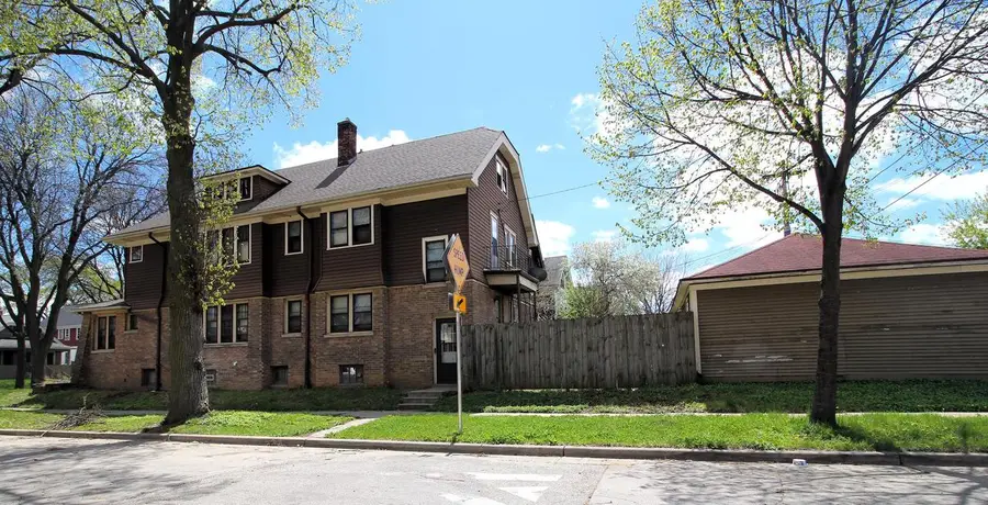 2775 50th STREET #2777, Milwaukee, WI 53210 - #2