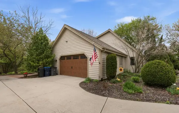 5099 Valley TRAIL, West Bend, WI 53095