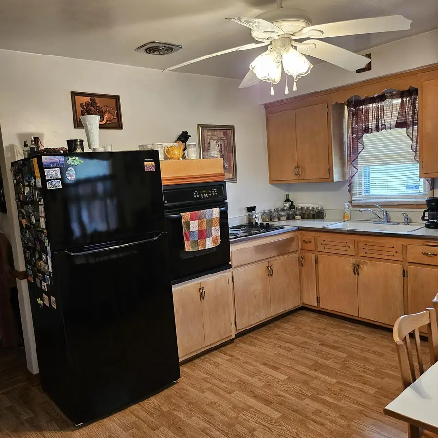 4052 87th STREET, Milwaukee, WI 53222 - #3