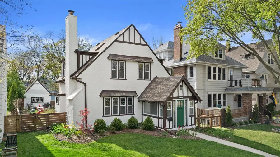4477 Murray AVENUE, Shorewood, WI 53211 - #2