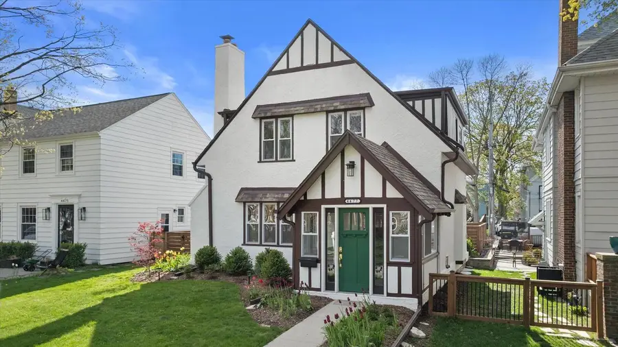 4477 Murray AVENUE, Shorewood, WI 53211 - #3