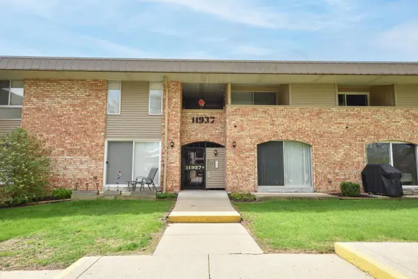 11937 Appleton AVENUE #13, Milwaukee, WI 53224
