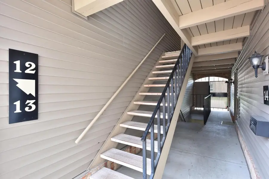 11937 Appleton AVENUE #13, Milwaukee, WI 53224 - #2
