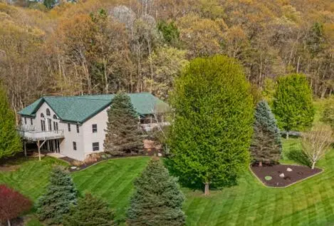 W6166 Valley PLACE, Holmen, WI 54636