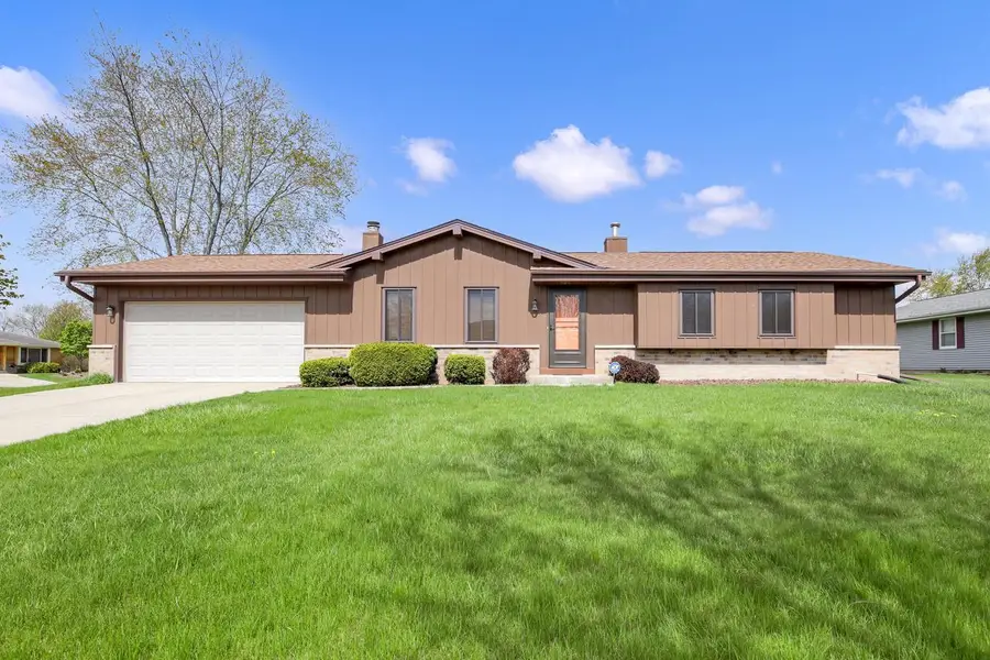 6967 Tumblecreek DRIVE, Franklin, WI 53132 - #2