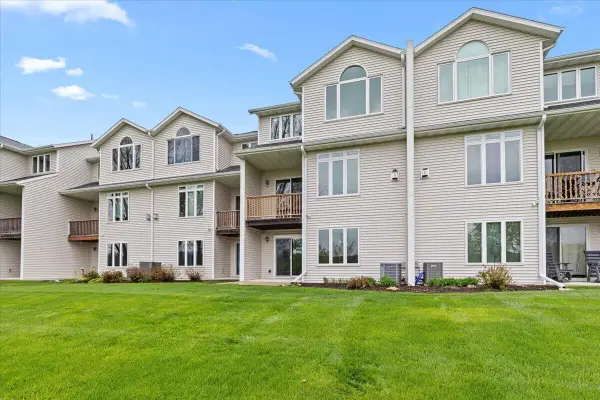 769 Green Bay DRIVE #5, Mayville, WI 53050