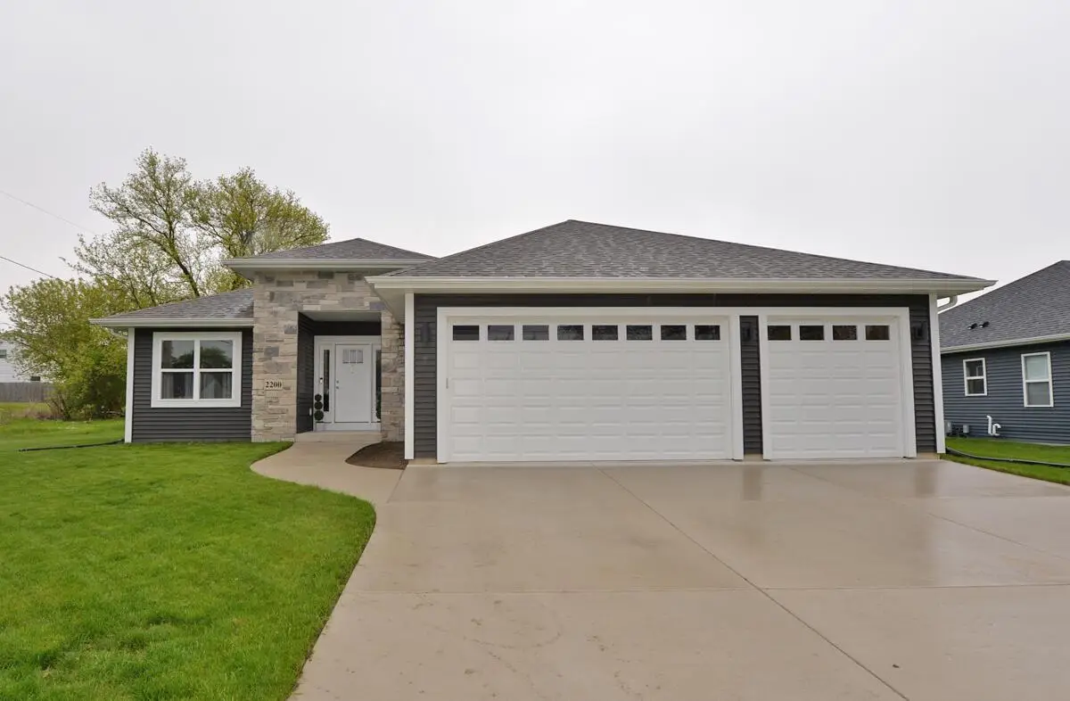 2200 90th STREET, Sturtevant, WI 53177 - #1