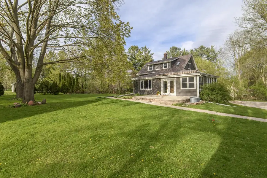 412 West AVENUE, Pewaukee, WI 53072 - #3