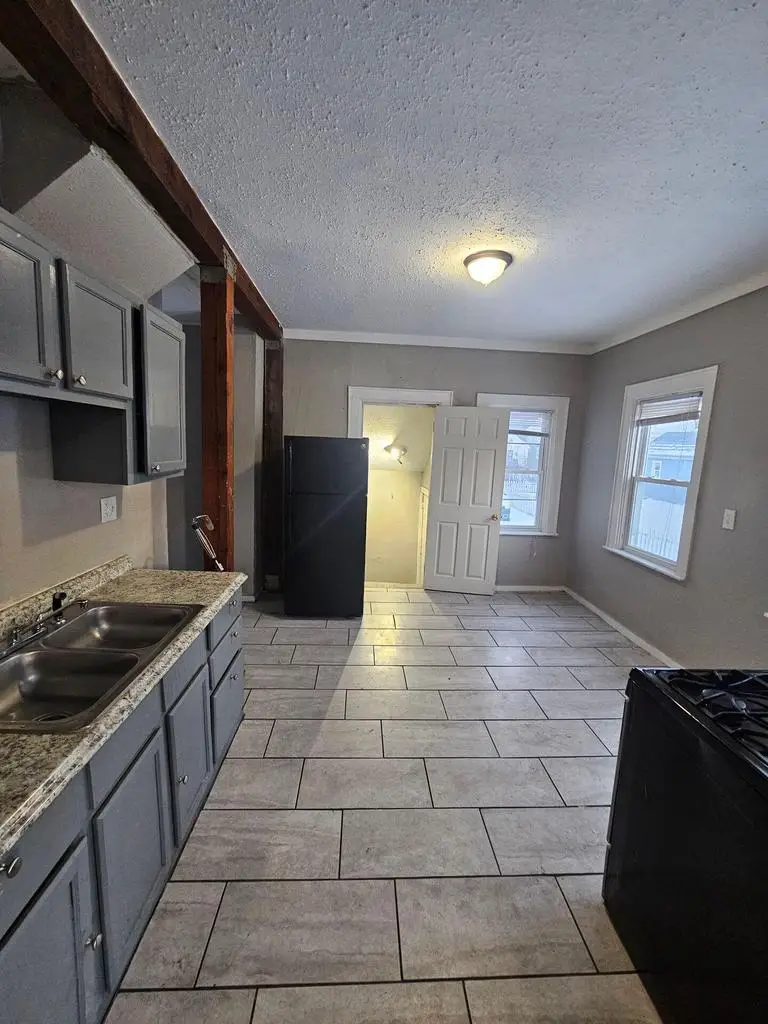 2466 7th STREET, Milwaukee, WI 53212 - #3