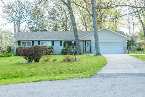 N50W16323 Pin Oak COURT, Menomonee Falls, WI 53051