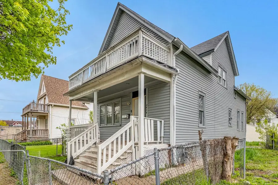 2638 19th STREET, Milwaukee, WI 53206 - #3