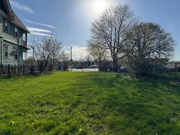 2528 VEL R PHILLIPS AVENUE, Milwaukee, WI 53212