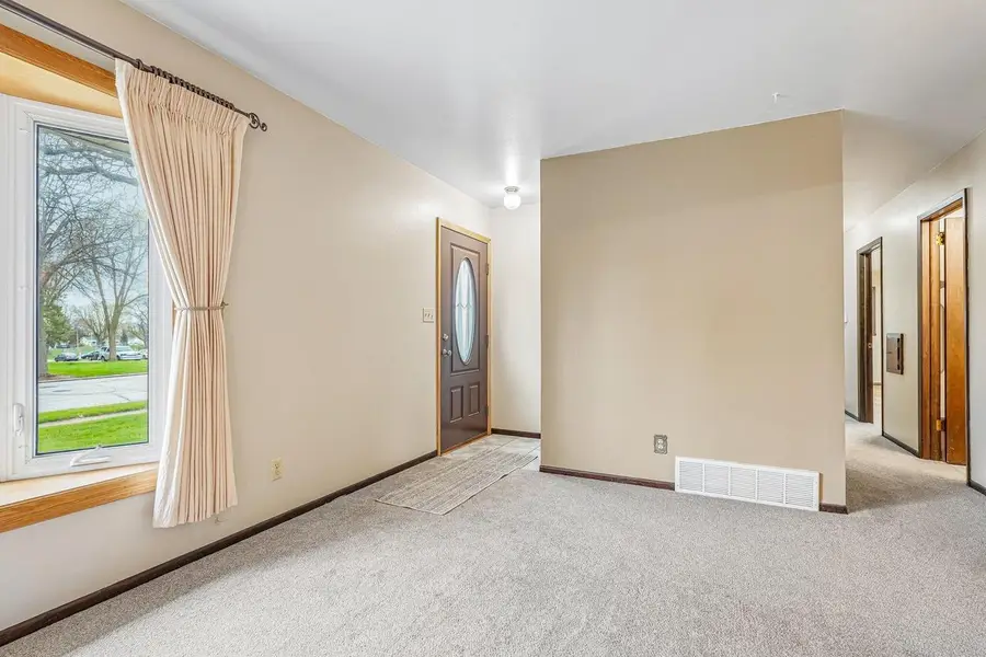 11830 Florist AVENUE, Milwaukee, WI 53225 - #3