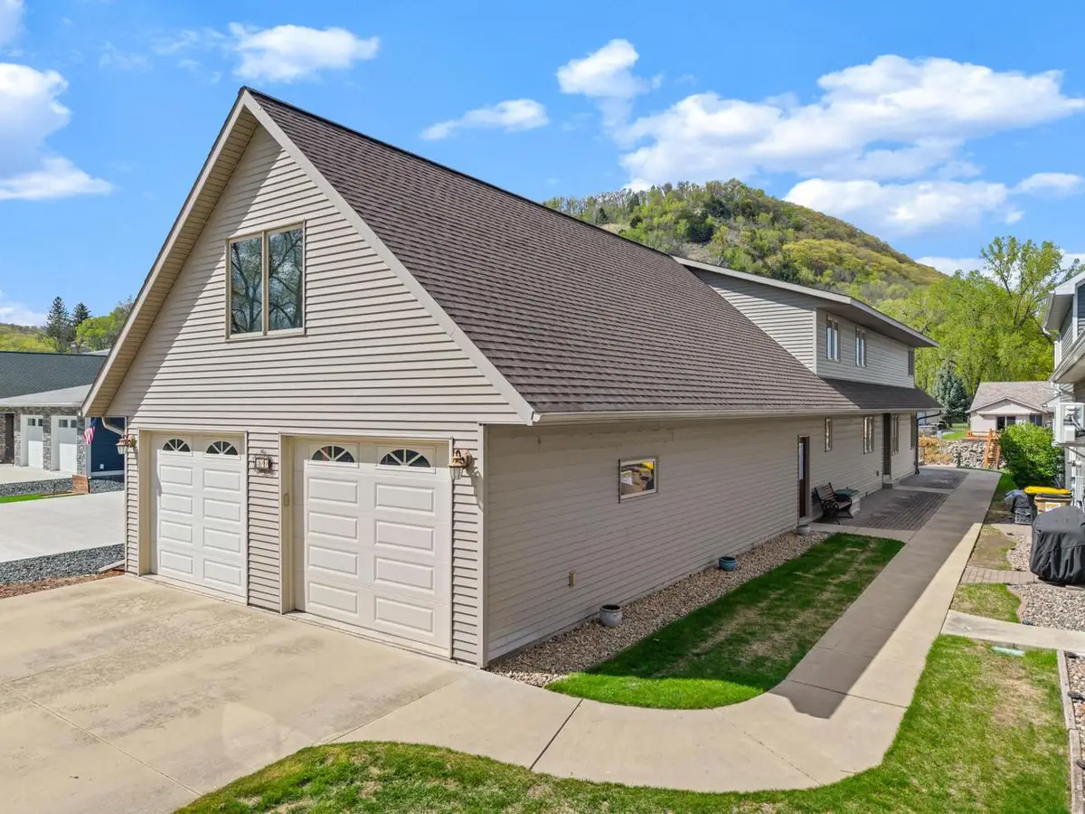 300 Marina DRIVE S, Brownsville, MN 55919 - #1