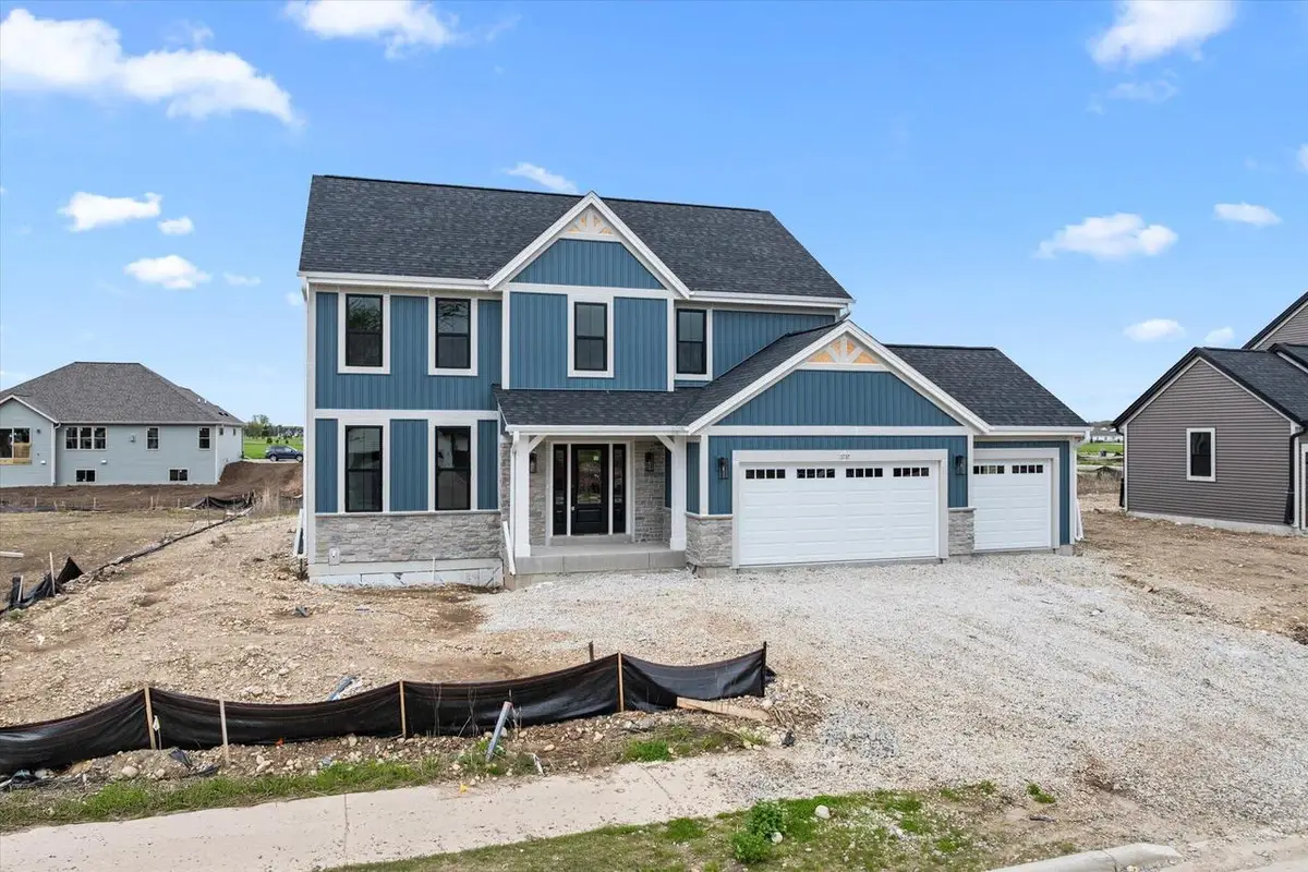 1737 Hammock LANE, Oconomowoc, WI 53066 - #1
