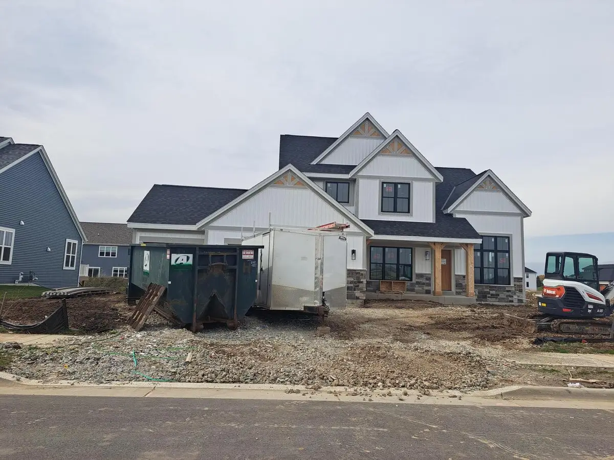 1750 Whalen DRIVE, Oconomowoc, WI 53066 - #1