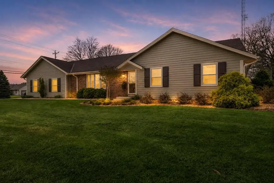 3510 Nicholson ROAD, Franksville, WI 53126 - #2