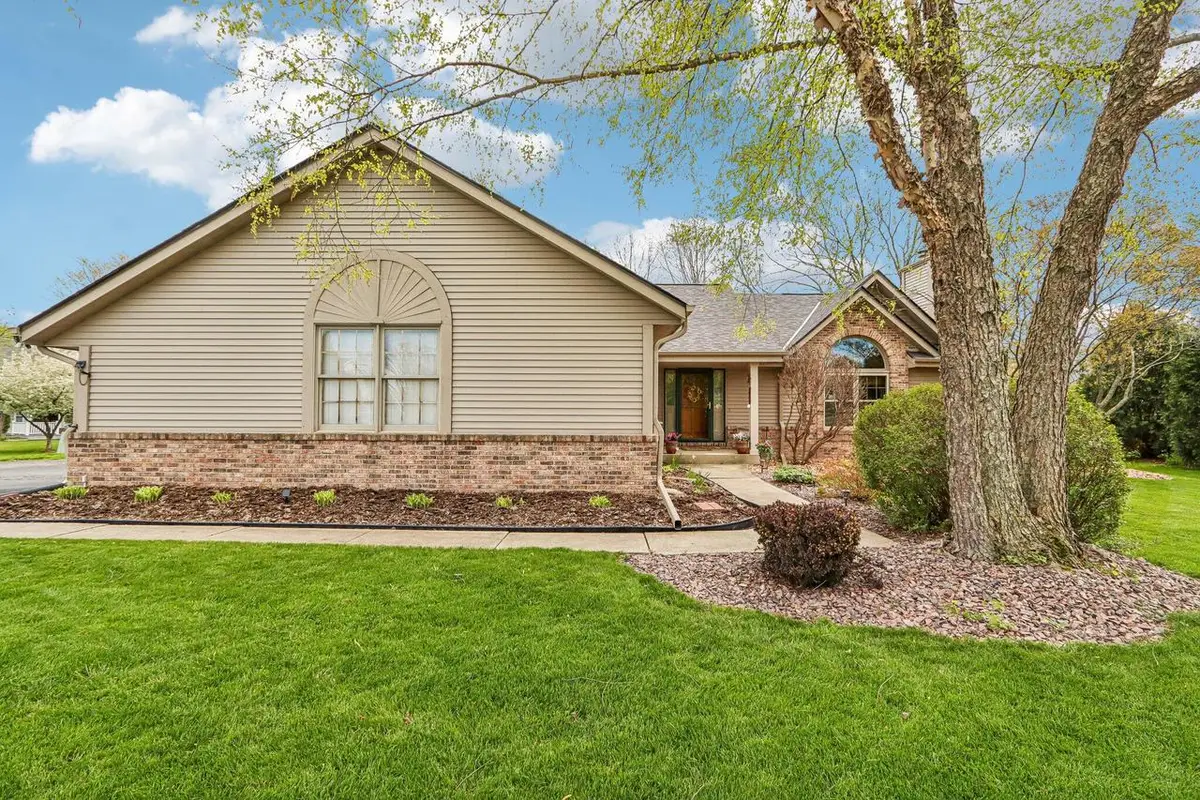 N53W15415 Balsam DRIVE, Menomonee Falls, WI 53051 - #1