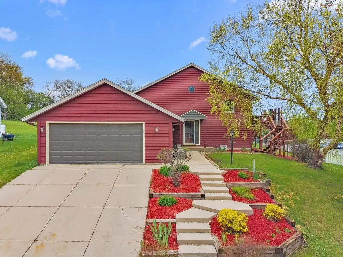408 Dunford DRIVE, Burlington, WI 53105 - #1