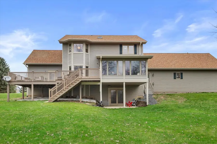 26041 Deer Ridge TRAIL, Waterford, WI 53185 - #2