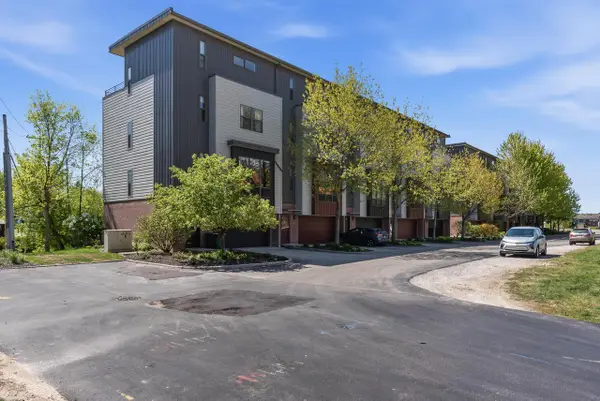 301 Mill Reserve DRIVE, Waukesha, WI 53188