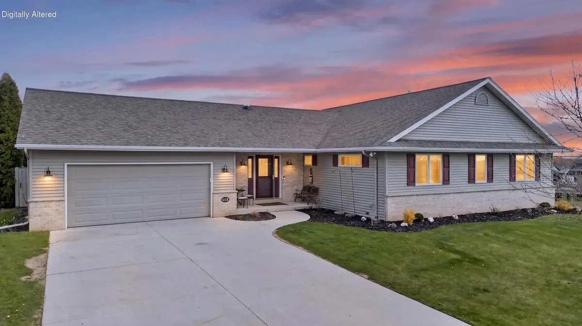 408 Michigan AVENUE, Oostburg, WI 53070 - #1