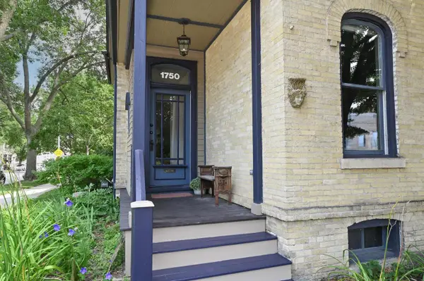 1750 Palmer STREET, Milwaukee, WI 53212