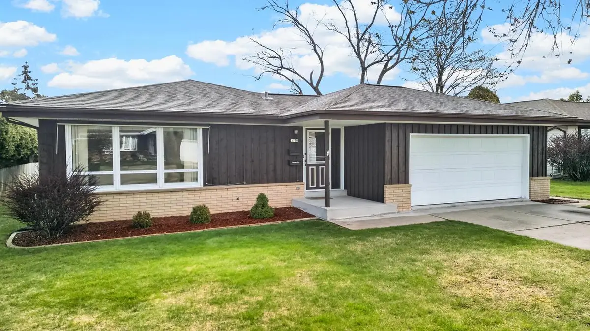 2749 31st PLACE, Sheboygan, WI 53083 - #1